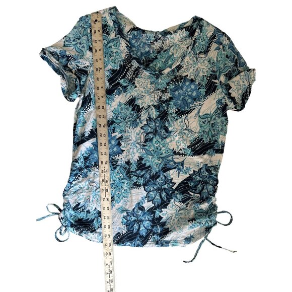 Gloria Vanderbilt  V-Neck Blue & White Floral Print Top Side Drawstrings Small - Picture 9 of 9